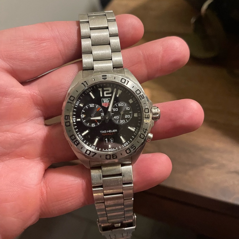 TAG HEUER FORMULA 1
Quartz Watch - Diameter 41 mm
WAZ111A.BA0875